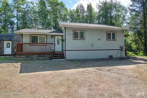51920 Trader John St, Kenai, AK 99611