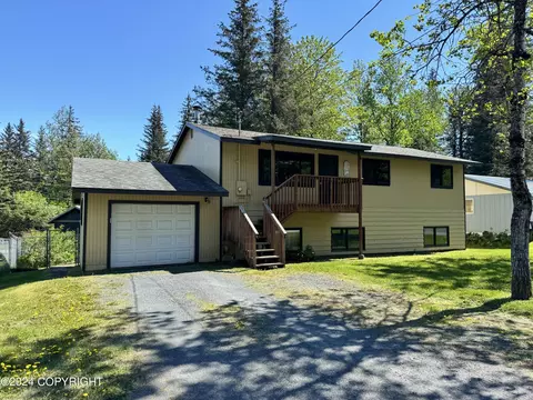 2508 Cedar St, Seward, AK 99664
