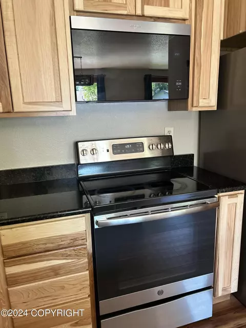 Kitchen - 9400 Stuart Cir, Eagle River, AK 99577 photo 3 of 3