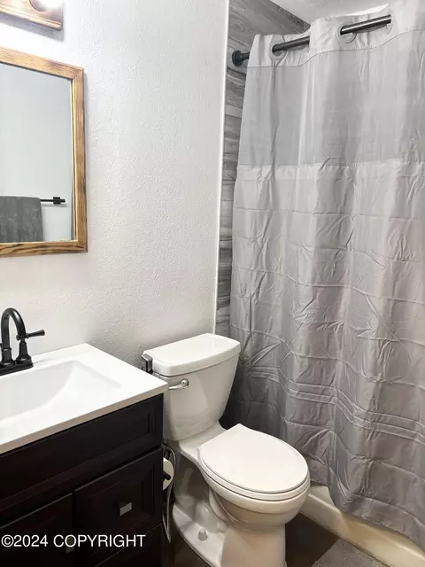 Bath - 9400 Stuart Cir, Eagle River, AK 99577 photo 1 of 4