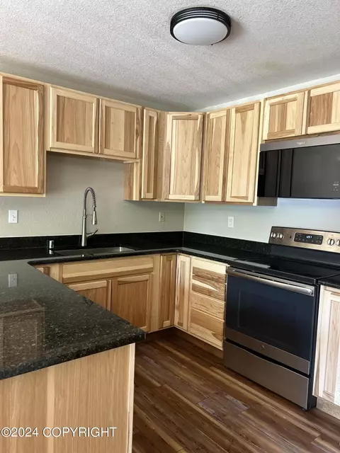 Kitchen - 9400 Stuart Cir, Eagle River, AK 99577 photo 2 of 3