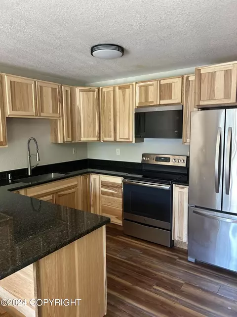 9400 Stuart Cir, Eagle River, AK 99577