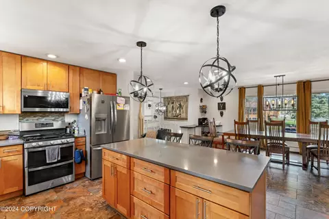 Kitchen - 1642 Cara Loop, Anchorage, AK 99515 photo 2 of 4