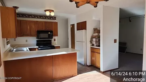 7700 Chaimi Loop, Anchorage, AK 99504 photo 11