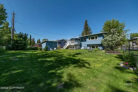 7512 E 20th Ave, Anchorage, AK 99504 photo 2