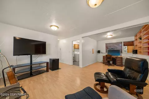 7512 E 20th Ave, Anchorage, AK 99504 photo 26