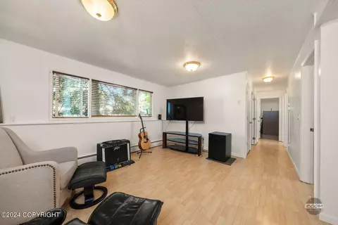 7512 E 20th Ave, Anchorage, AK 99504 photo 27