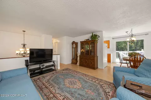 7512 E 20th Ave, Anchorage, AK 99504 photo 6