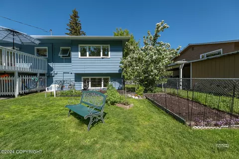 7512 E 20th Ave, Anchorage, AK 99504 photo 37
