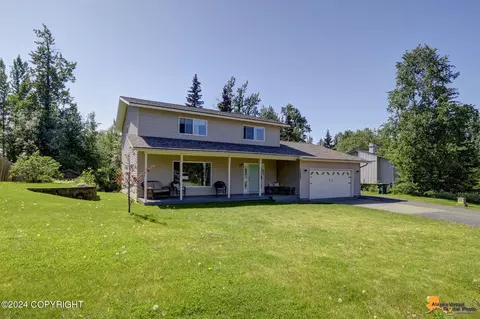 17922 Teklanika Dr, Eagle River, AK 99577