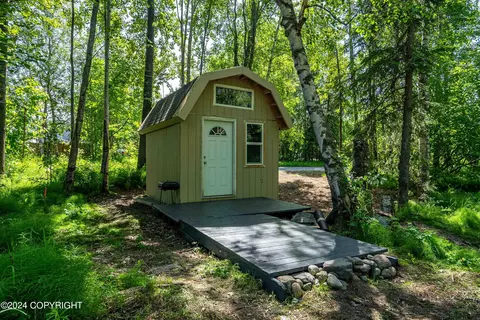1745 W Lake Lucille Dr, Wasilla, AK 99654