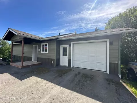 149 W Fairview Ave, Homer, AK 99603