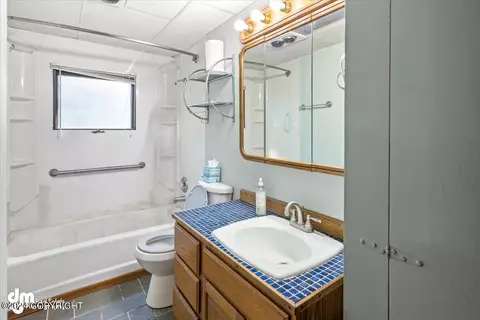 Bath - 11415 Echo St, Eagle River, AK 99577 photo 3 of 3