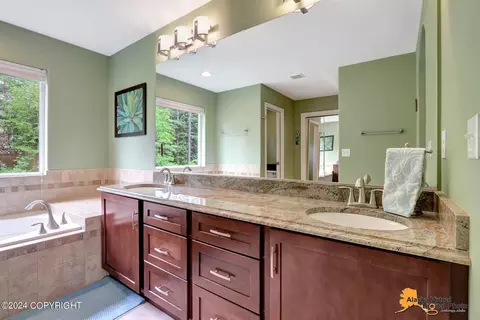 8528 Lassen Cir, Eagle River, AK 99577 photo 27