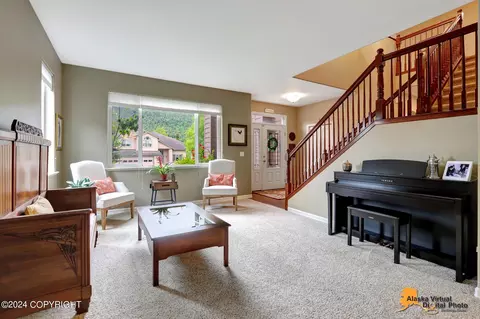 8528 Lassen Cir, Eagle River, AK 99577 photo 4