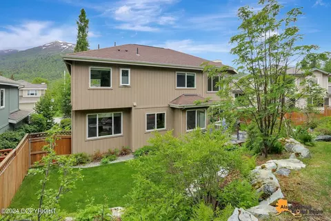 8528 Lassen Cir, Eagle River, AK 99577 photo 40