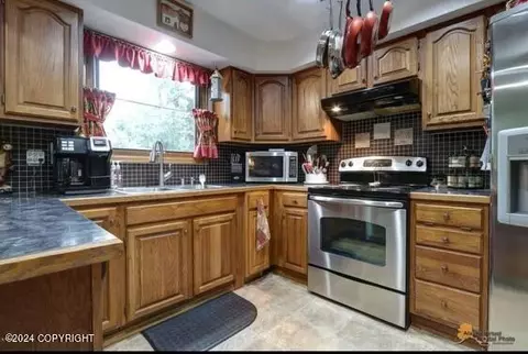 Kitchen - 9158 W Parkview Terrace Loop, Eagle River, AK 99577 photo 3 of 3