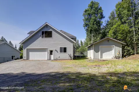 22851 Dallon Ct, Chugiak, AK 99567 photo 2