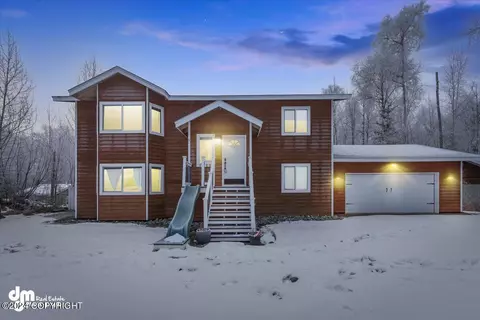 7100 W Gladstone Ln, Wasilla, AK 99623