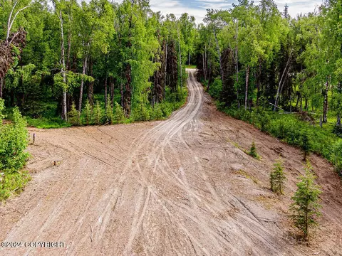 35738 Beacon Hill St, Soldotna, AK 99669