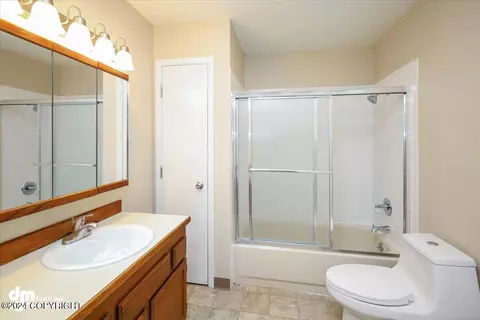 5430 E 4th Ave, Anchorage, AK 99508 photo 18