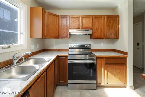 5430 E 4th Ave, Anchorage, AK 99508 photo 12