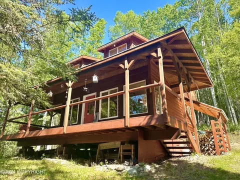 19474 N Fish Lake Rd, Chickaloon, AK 99674