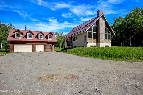 16005 Helmaur Pl, Palmer, AK 99645