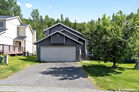 17750 Beaujolais Dr, Eagle River, AK 99577