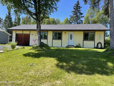 705 Sycamore St, Kenai, AK 99611