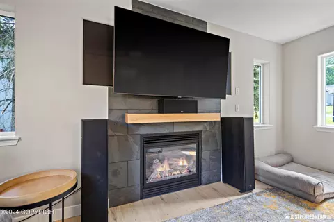 17405 S Juanita Loop, Eagle River, AK 99577 photo 10