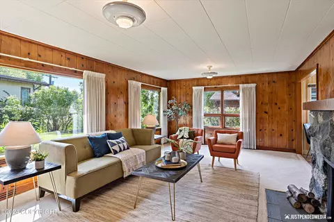 528 W 14th Ave, Anchorage, AK 99501