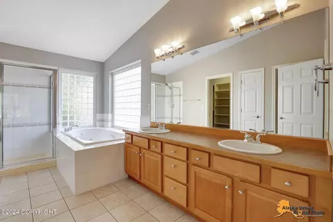 Bath - 8642 Lassen St, Eagle River, AK 99577 photo 1 of 4