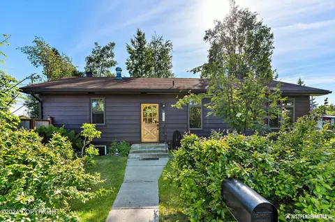 100 W Manor Ave, Anchorage, AK 99501