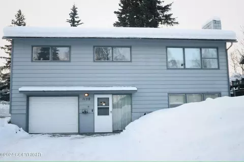 1130 Westbury Dr, Anchorage, AK 99503