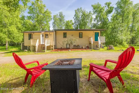 1470 N Grubstake Dr, Wasilla, AK 99654