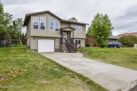1527 Stellar Dr, Kenai, AK 99611