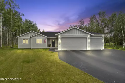 2277 S Marina Cir, Wasilla, AK 99654