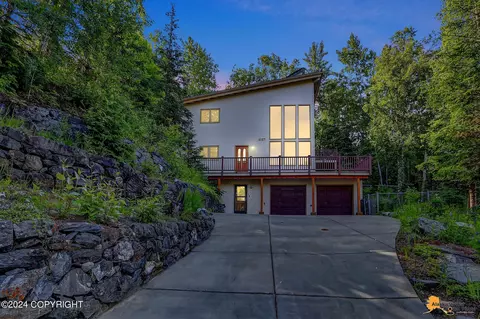 4167 Apollo Dr, Anchorage, AK 99504 photo 2