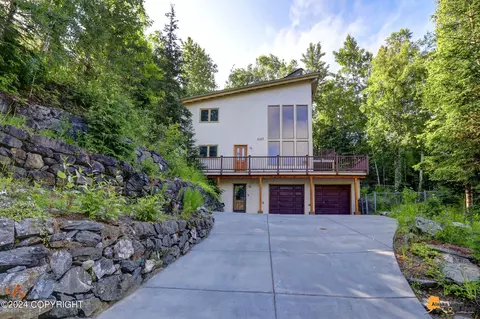 4167 Apollo Dr, Anchorage, AK 99504