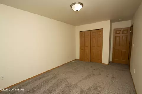 20227 Glacier Park Cir, Eagle River, AK 99577 photo 15
