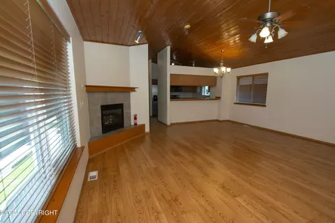 20227 Glacier Park Cir, Eagle River, AK 99577 photo 9