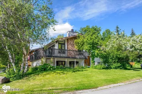 2051 Tudor Hills Ct, Anchorage, AK 99507
