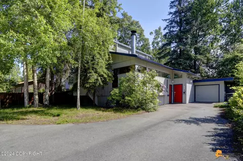 2207 Culver Pl, Anchorage, AK 99503