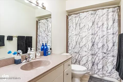 6920 Dickerson Dr, Anchorage, AK 99504 photo 7
