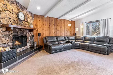 6920 Dickerson Dr, Anchorage, AK 99504 photo 2