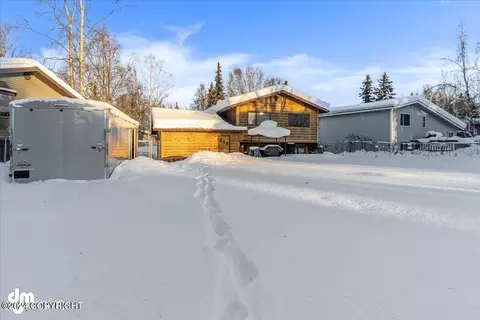 6920 Dickerson Dr, Anchorage, AK 99504 photo 11