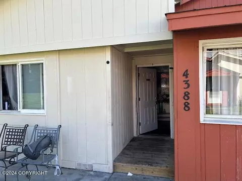 4388 Reka Dr, Anchorage, AK 99508