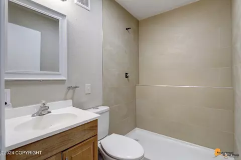 7540 E 20th Ave, Anchorage, AK 99504 photo 33