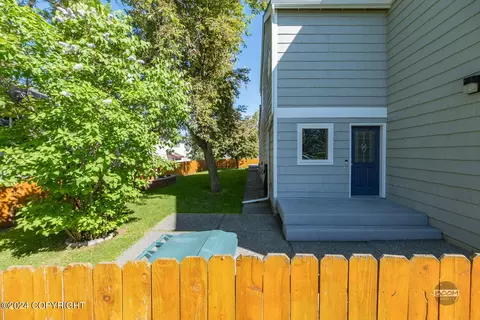 1701 Commodore Dr, Anchorage, AK 99507 photo 10